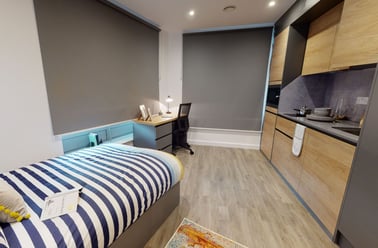 Gold Skyline Studio, Great Court, 78 Rolls Road, Bermondsey, London - Image 2